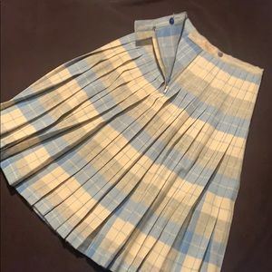 In n’ Outer Pleated Skirt